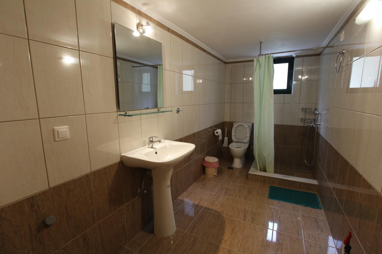 Thea Hotel Paralia Kimis Exterior photo